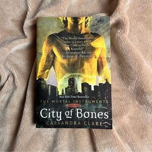 The Mortal Instruments "City of Bones" - Cassandra Clare | Supernatural Fantasy